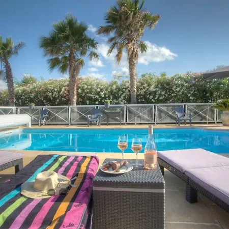 Avec Piscine Sur *