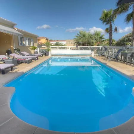 Avec Piscine Sur *